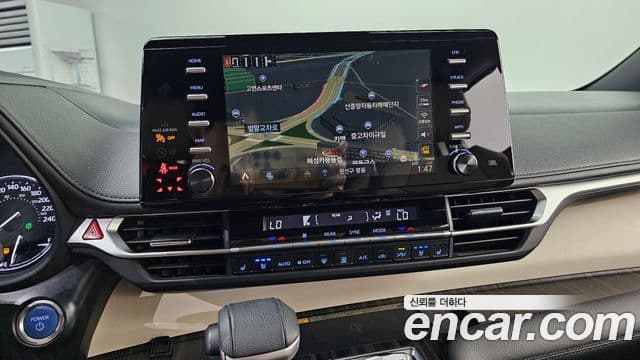 Toyota Sienna 2021 — Şəkil 14/20