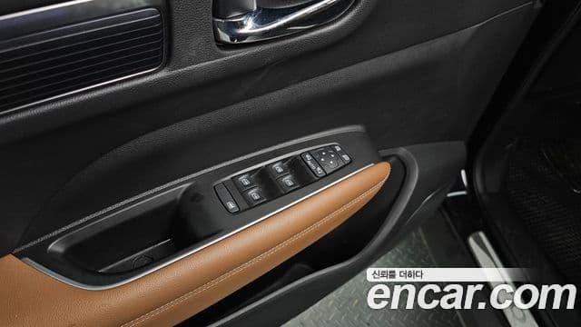 Renault Samsung QM6 2022 — Фото 18/20