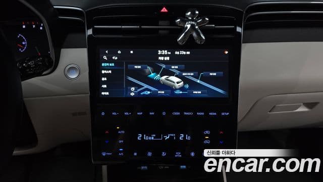 Hyundai The New Tucson 2021 — ფოტო 15/20