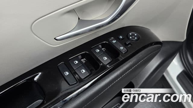 Hyundai The New Tucson 2021 — ფოტო 19/20