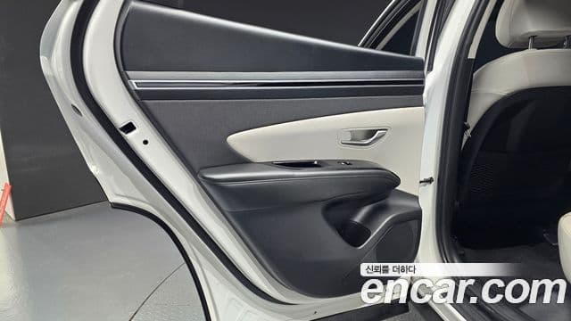 Hyundai Tucson Hybrid 2021 — Photo 19/30