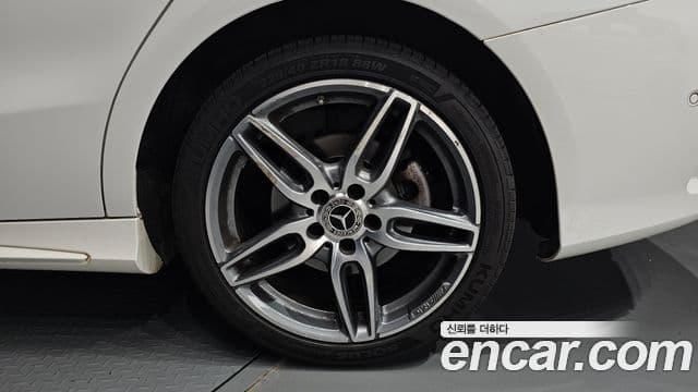 Mercedes-Benz CLA-Class 2018 — ფოტო 2/33