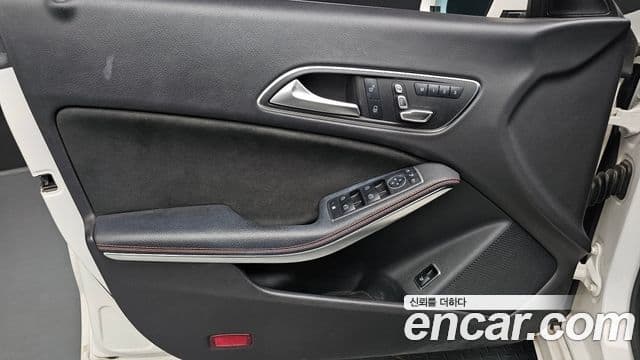Mercedes-Benz CLA-Class 2018 — ფოტო 21/33