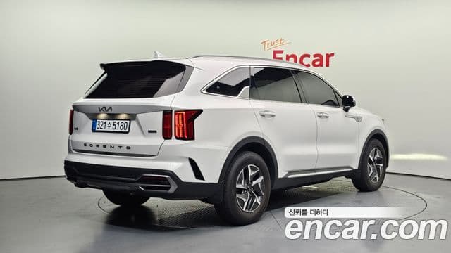 Kia Sorento 2022 — ფოტო 2/20