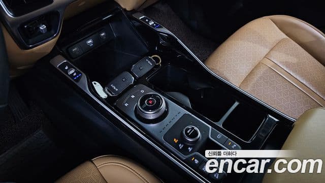 Kia Sorento 2022 — ფოტო 9/20