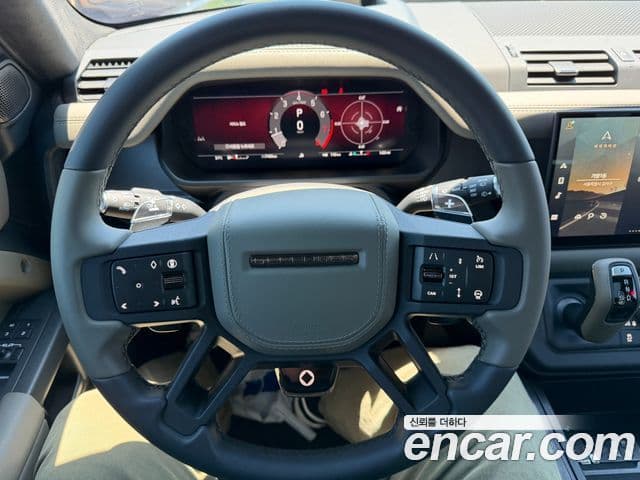 Land Rover Defender 2025 — ფოტო 10/20