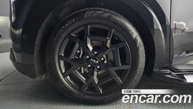 Kia Carnival 2024 — фото 5 из 20