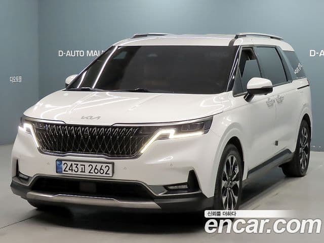 Kia Carnival 2022 — ფოტო 10/20