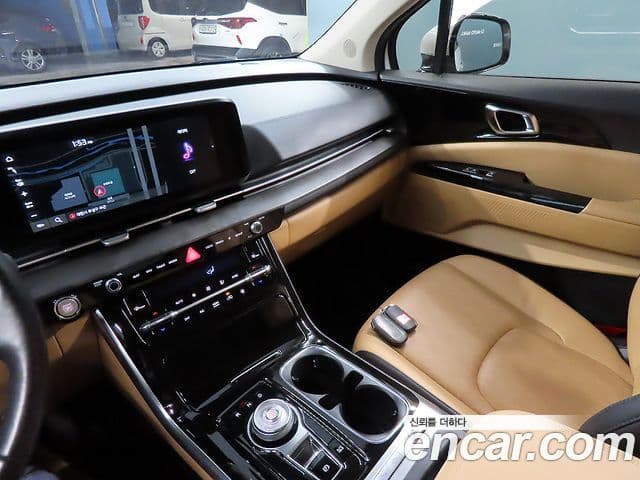 Kia Carnival 2022 — ფოტო 9/20