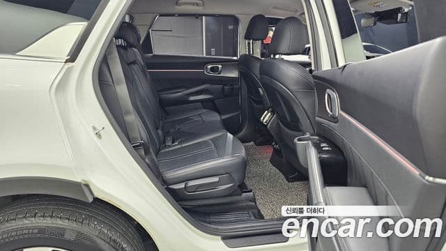 Kia Sorento 2021 — Фото 12/20
