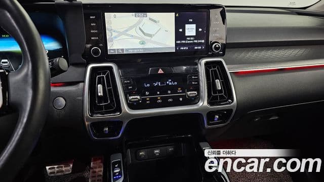 Kia Sorento 2021 — Фото 14/20