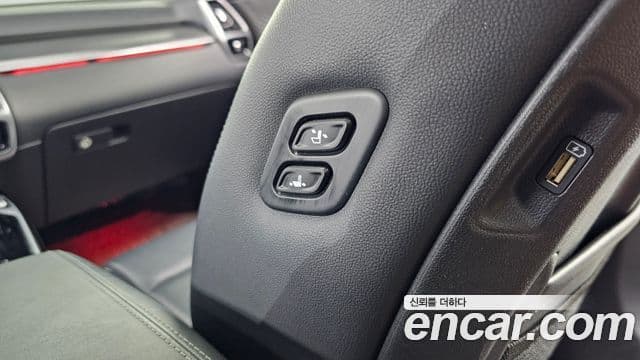 Kia Sorento 2021 — Фото 18/20