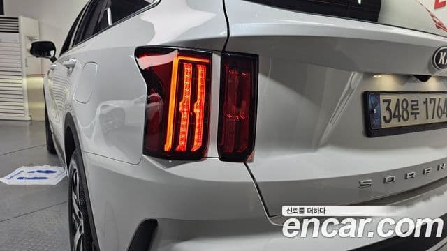 Kia Sorento 2021 — Photo 29/30