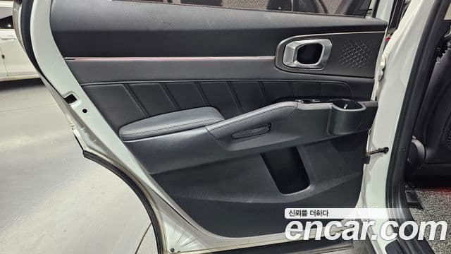 Kia Sorento 2021 — Photo 27/30