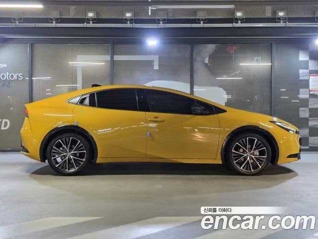 Toyota Prius 2026 — Şəkil 2/20
