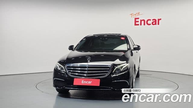 Mercedes-Benz E-Class 2018 — Фото 3/20
