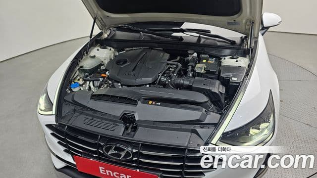 Hyundai Sonata 2019 — ფოტო 6/20