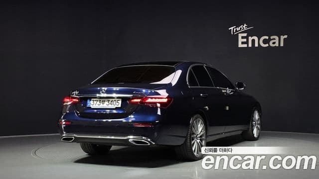 Mercedes-Benz E-Class 2023 — Şəkil 2/20