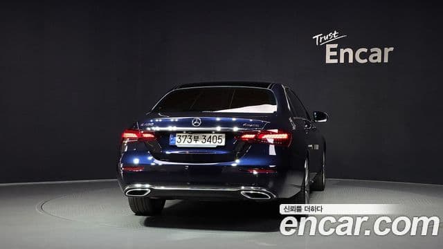 Mercedes-Benz E-Class 2023 — Şəkil 4/20