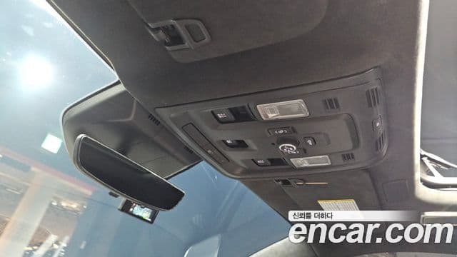 Cadillac Escalade 2023 — Photo 6/35