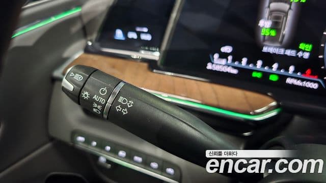 Cadillac Escalade 2023 — Photo 13/35