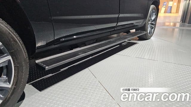 Cadillac Escalade 2023 — Photo 35/35
