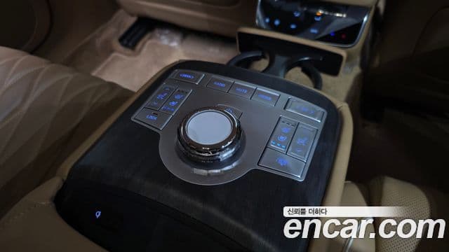 Genesis Electrified G80 2024 — ფოტო 18/20