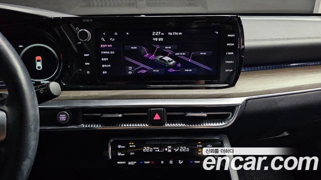 Kia K5 2020 — ფოტო 12/20