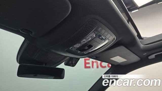 Mercedes-Benz GLE-Class 2023 — Photo 10/36