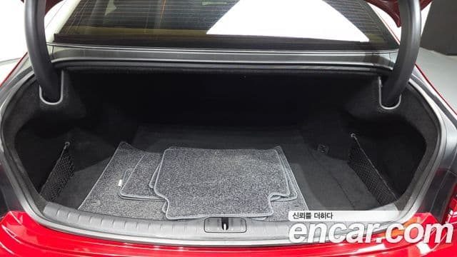 Genesis G80 2020 — Photo 23/37