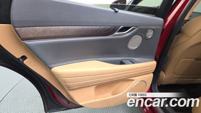Genesis G80 2020 — Photo 22/37