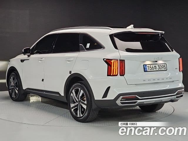 Kia Sorento 2022 — ფოტო 2/20