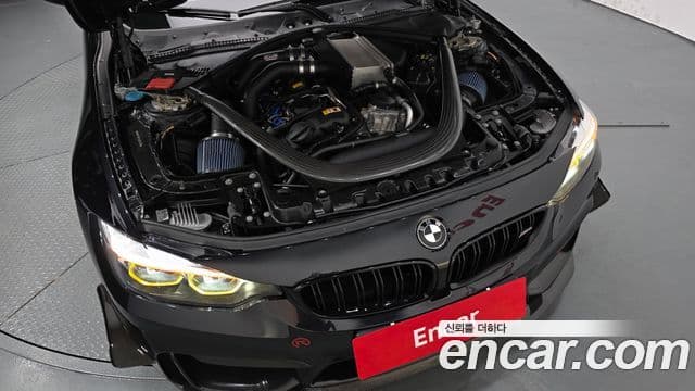 BMW M4 2018 — ფოტო 6/20