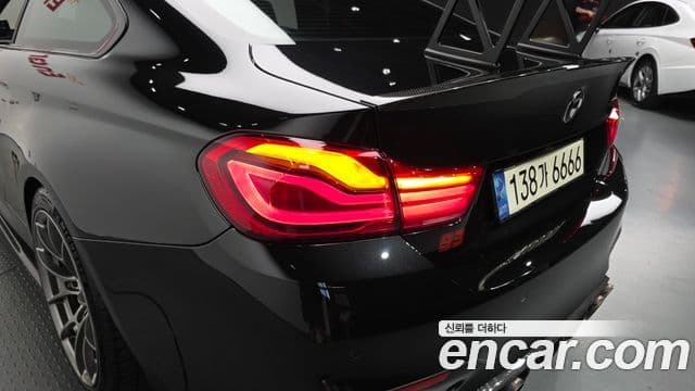 BMW M4 2018 — ფოტო 11/32