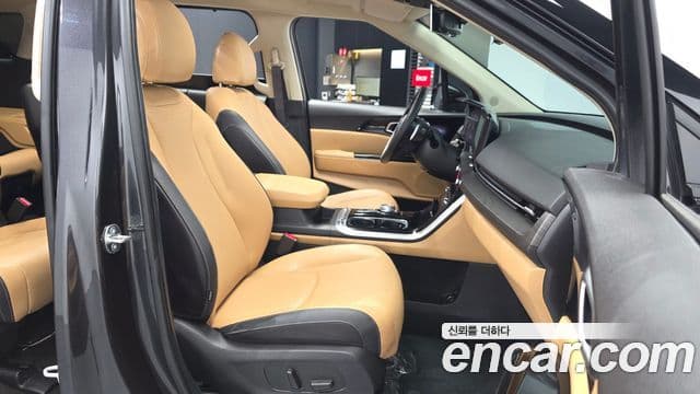 Kia Carnival 2023 — Şəkil 11/20