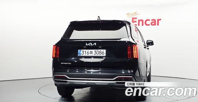Kia Sorento 2023 — ფოტო 3/20