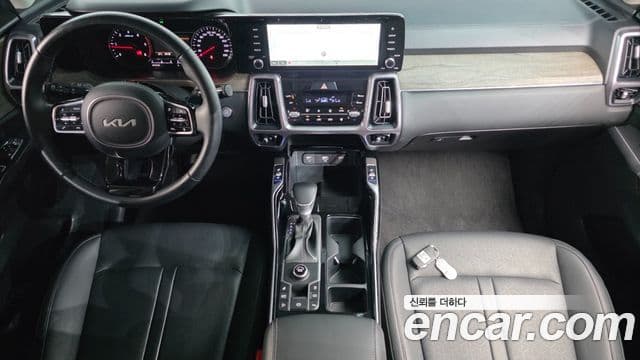 Kia Sorento 2023 — ფოტო 9/20