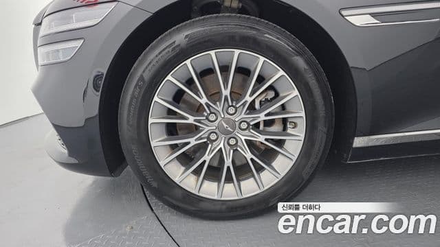 Genesis Electrified G80 2020 — ფოტო 4/20