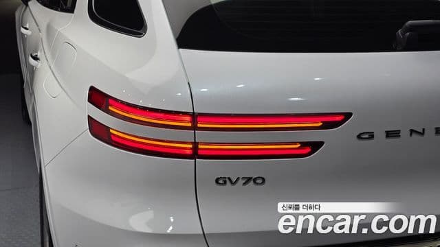Genesis GV70 2024 — Photo 26/30