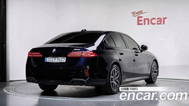 BMW 5 Series 2024 — Şəkil 2/20