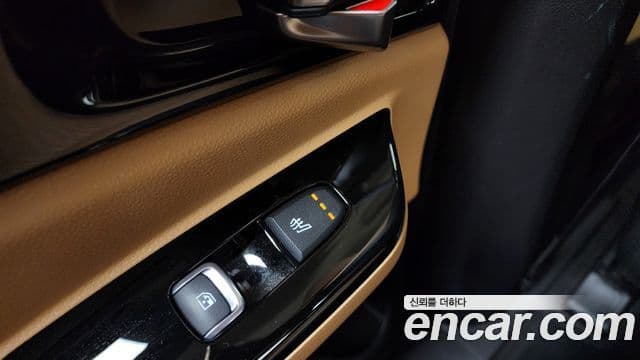 Kia Carnival 2022 — Şəkil 19/20