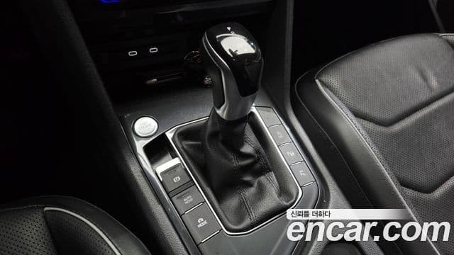 Volkswagen Tiguan Allspace 2022 — Şəkil 9/20