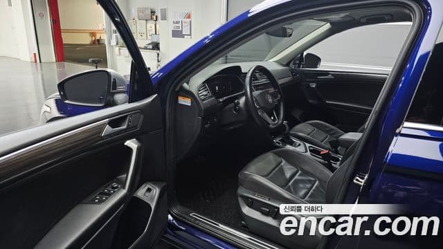 Volkswagen Tiguan Allspace 2022 — Şəkil 10/20