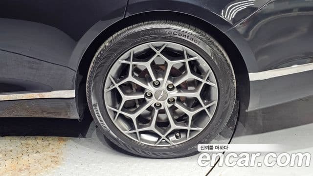 Genesis G80 2022 — Şəkil 1/31