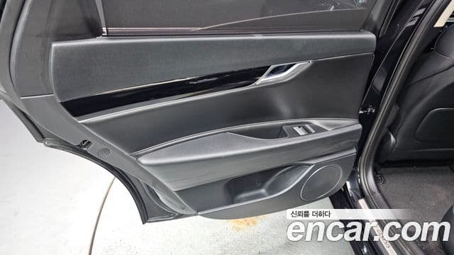 Genesis G80 2022 — Şəkil 8/31