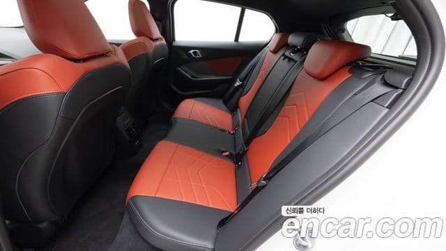 BMW 1 Series 2025 — Photo 12/20