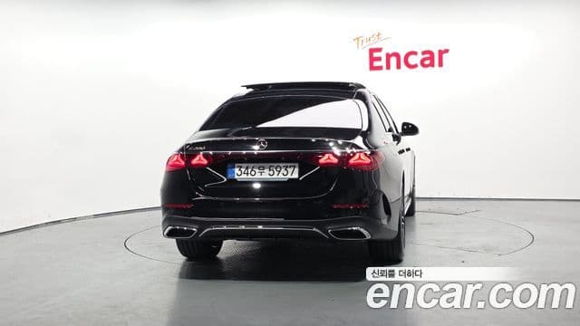 Mercedes-Benz E-Class 2026 — ფოტო 4/20