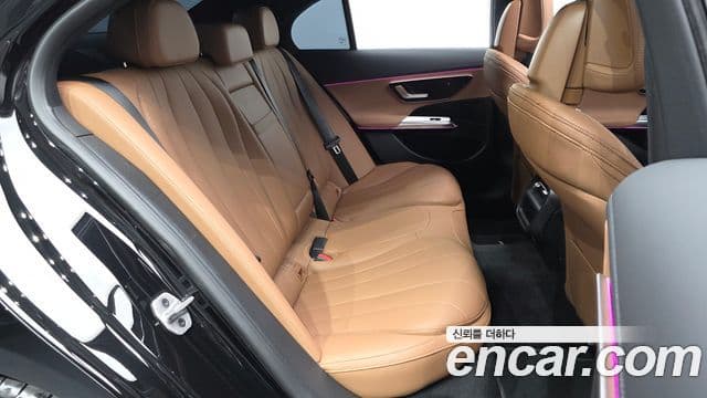 Mercedes-Benz E-Class 2026 — ფოტო 12/20