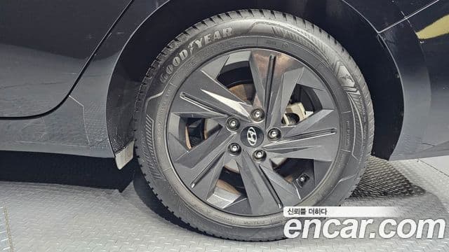 Hyundai The New Avante Hybrid 2021 — ფოტო 28/33
