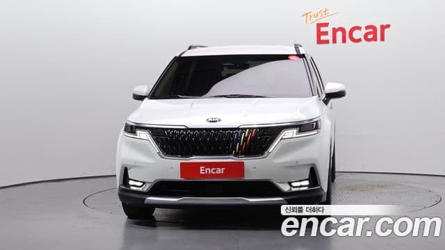 Kia Carnival 2021 — Фото 3/20